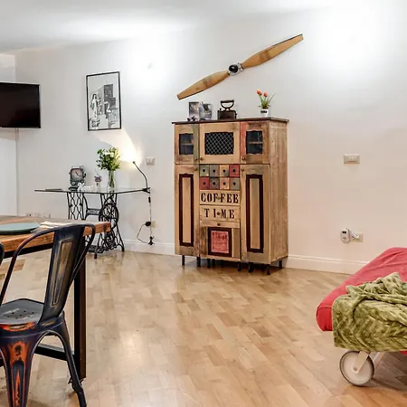Elica - Sweet Dreams In Apartamento *
